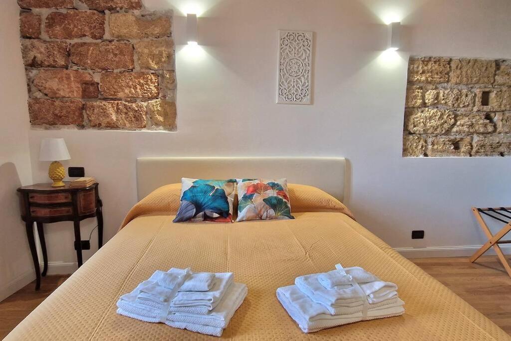 2 Sicilie Rooms And Suite In Centro Palermo Esterno foto