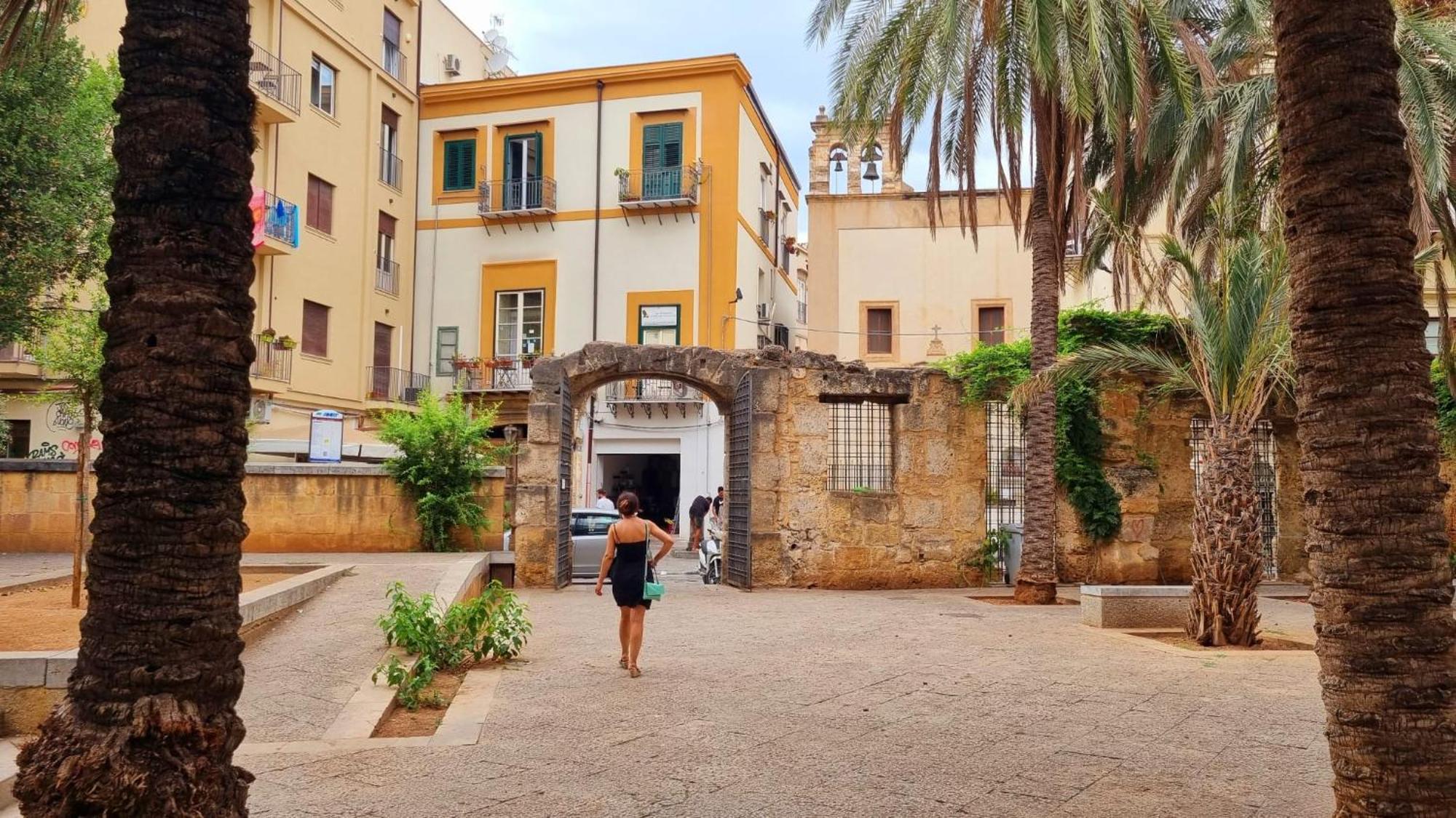 2 Sicilie Rooms And Suite In Centro Palermo Esterno foto