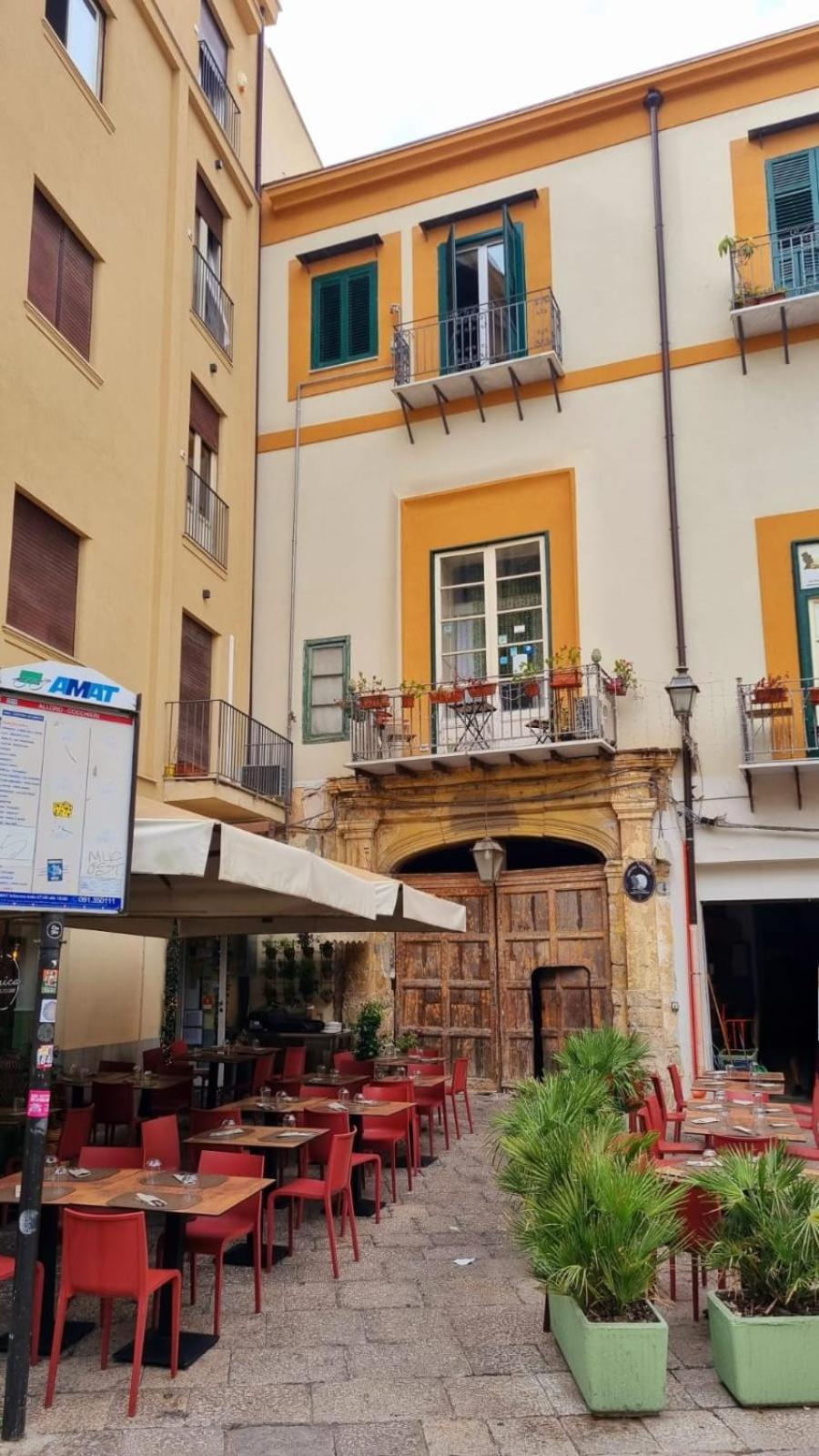 2 Sicilie Rooms And Suite In Centro Palermo Esterno foto